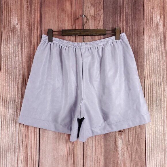 NWT Anthropologie Avec Les Filles Womens Size Large Faux Leather Shorts Lavender - Picture 3 of 13